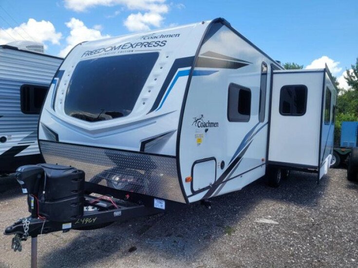 Thumbnail Photo undefined for New 2022 Coachmen Freedom Express 287BHDS